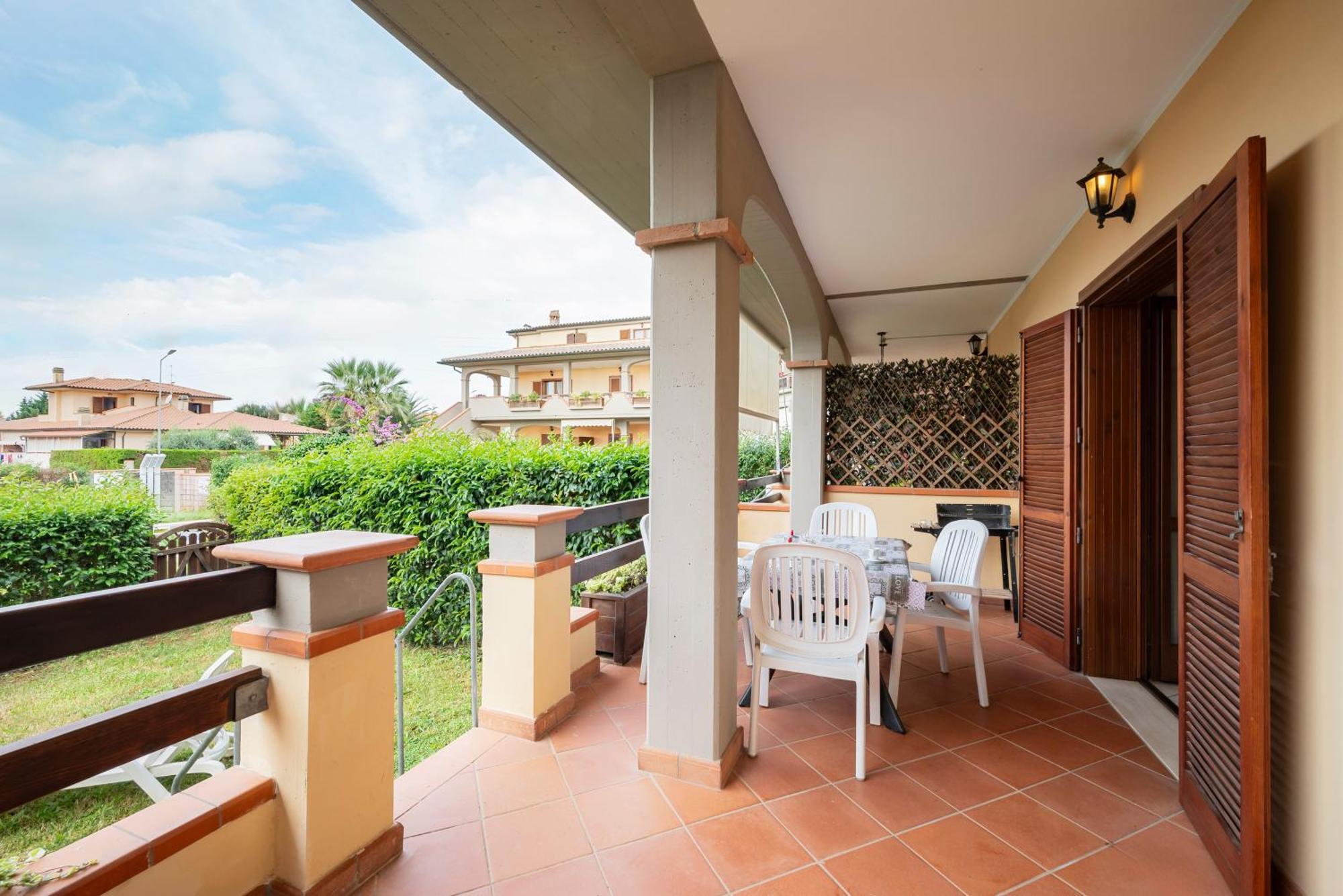 - Pool & Relax Follonica