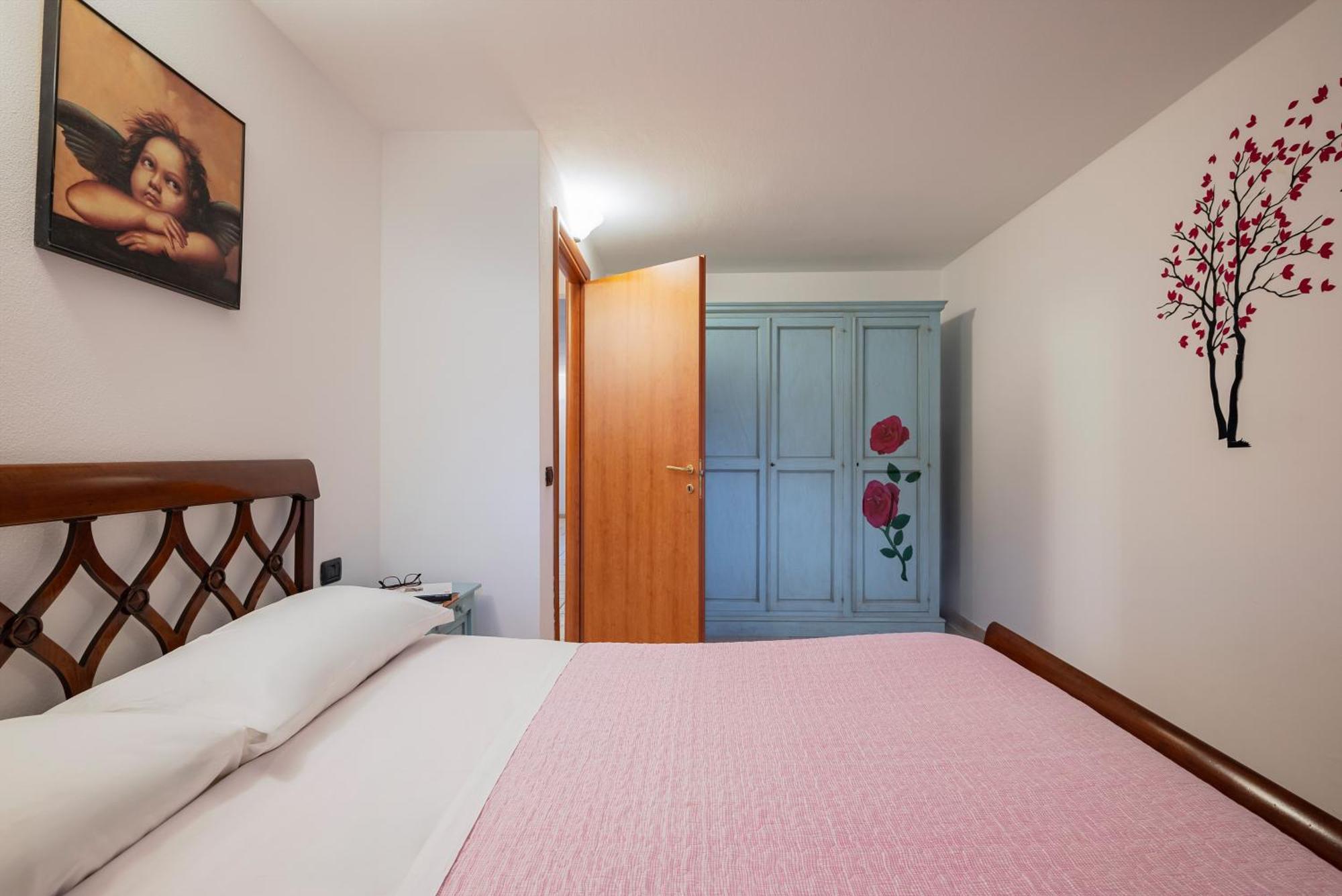 - Pool & Relax Follonica