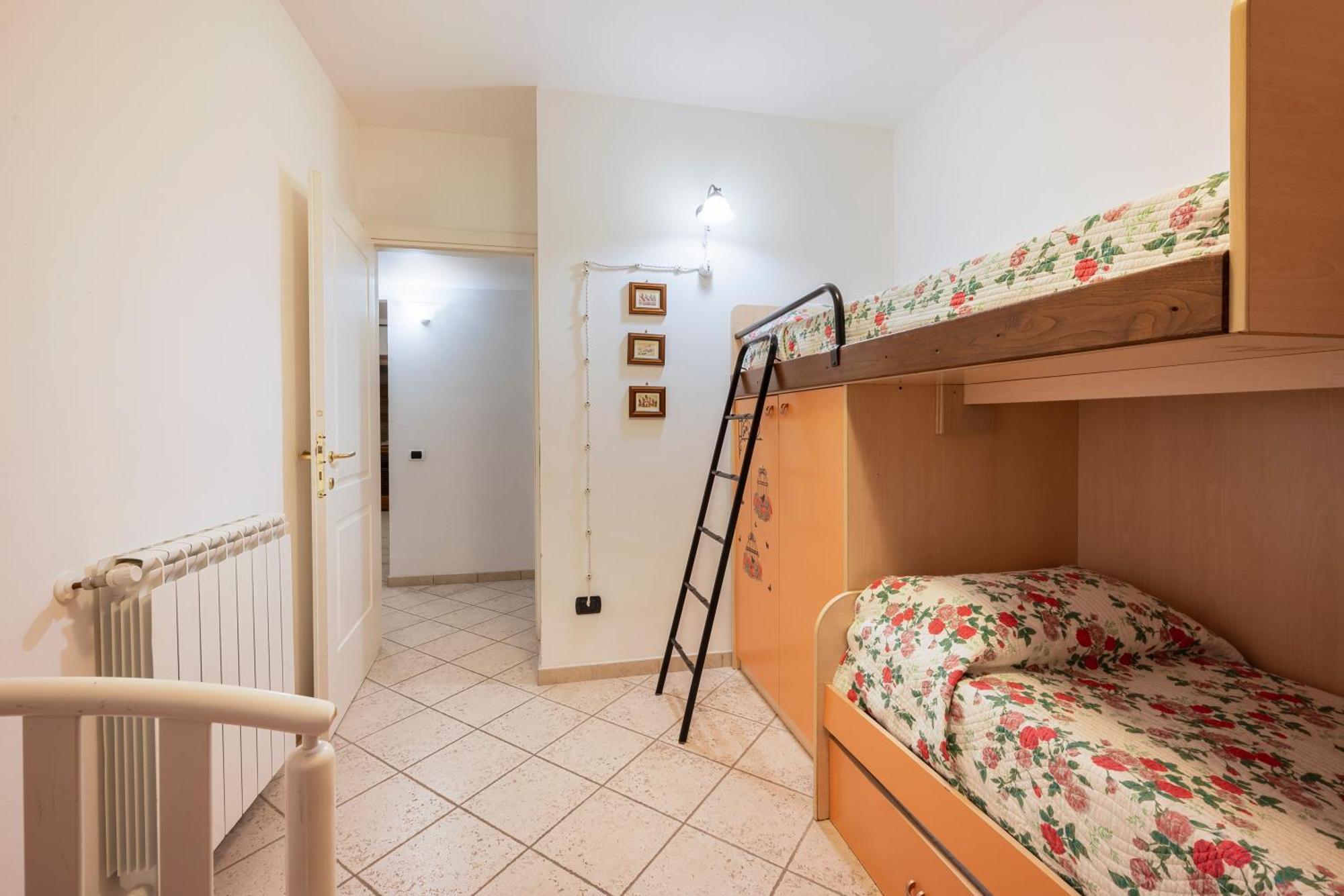- Pool & Relax Apartment Follonica