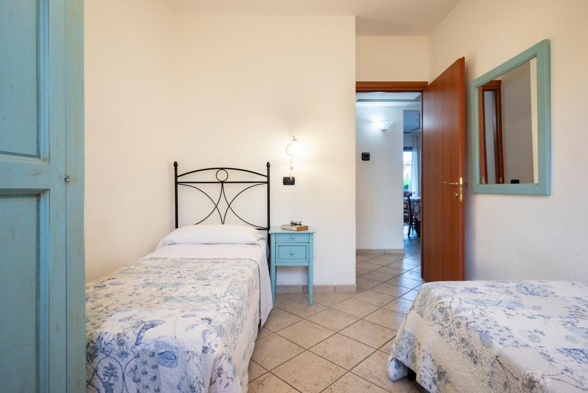 - Pool & Relax * Follonica