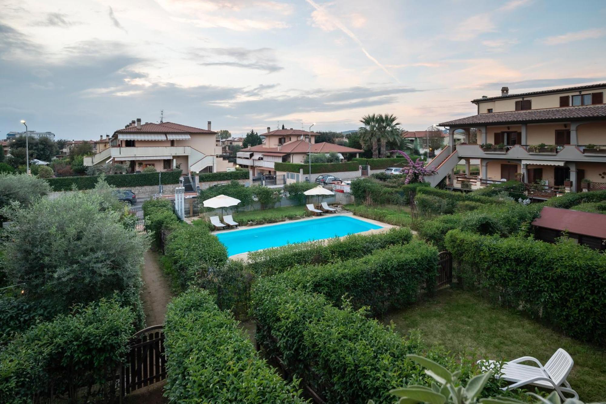 - Pool & Relax Apartment *